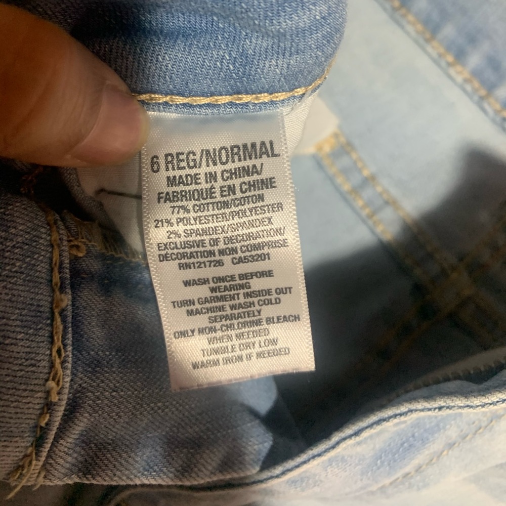 High Waisted Ripped Jeggings - Picture 4 of 4